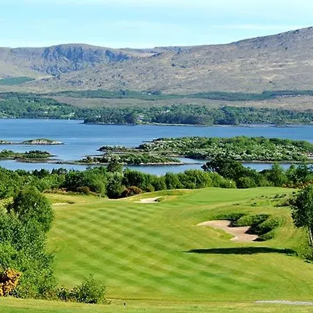 Vila Luxurious Interior Designed Kenmare