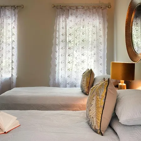 Luxurious Interior Designed * Kenmare