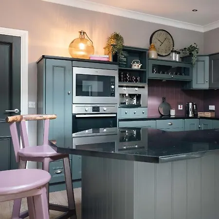 Luxurious Interior Designed Villa Kenmare