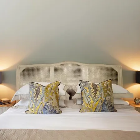 Villa Luxurious Interior Designed Kenmare